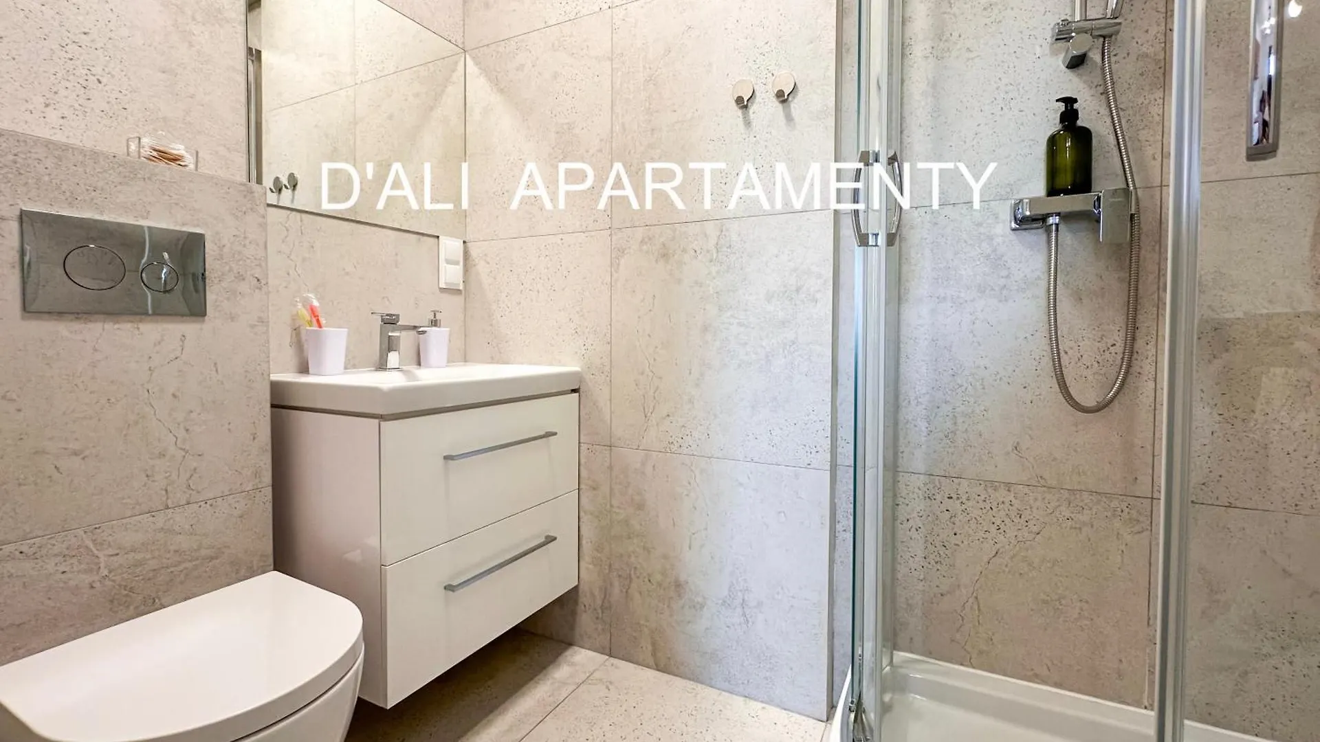 公寓 Bulgarska Komfortowy Apartament Z Trzema Sypialniami I Trzema Lazienkami Oraz Dwoma Miejscami Parkingowymi 波兹南