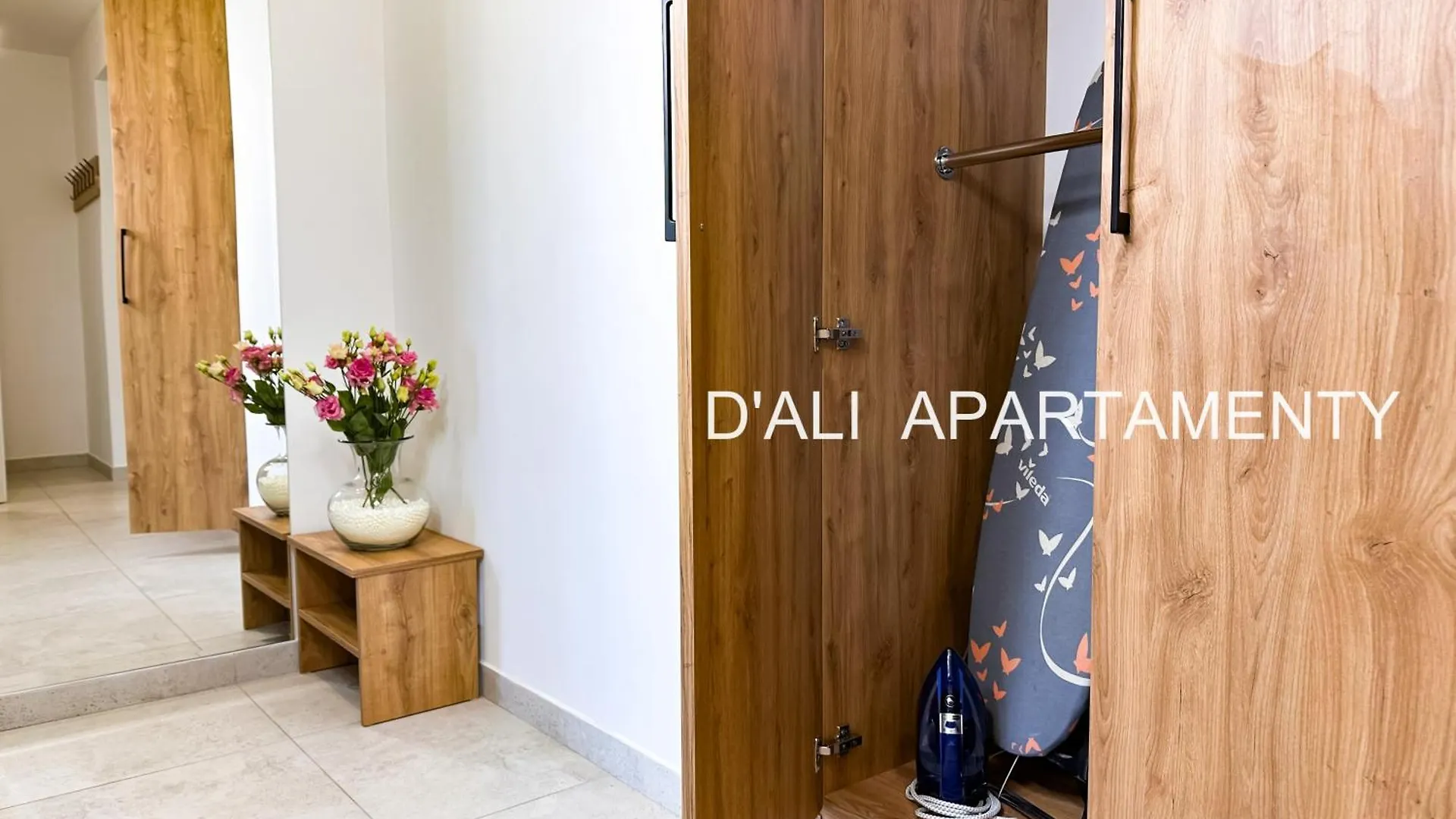 Bulgarska Komfortowy Apartament Z Trzema Sypialniami I Trzema Lazienkami Oraz Dwoma Miejscami Parkingowymi Poznan